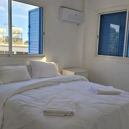 Διαμέρισμα Chrisoula Beach Garden Βορόκλινη